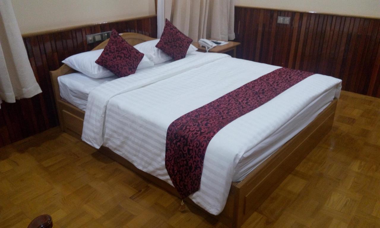 Hotel Juno Pakokku Номер фото