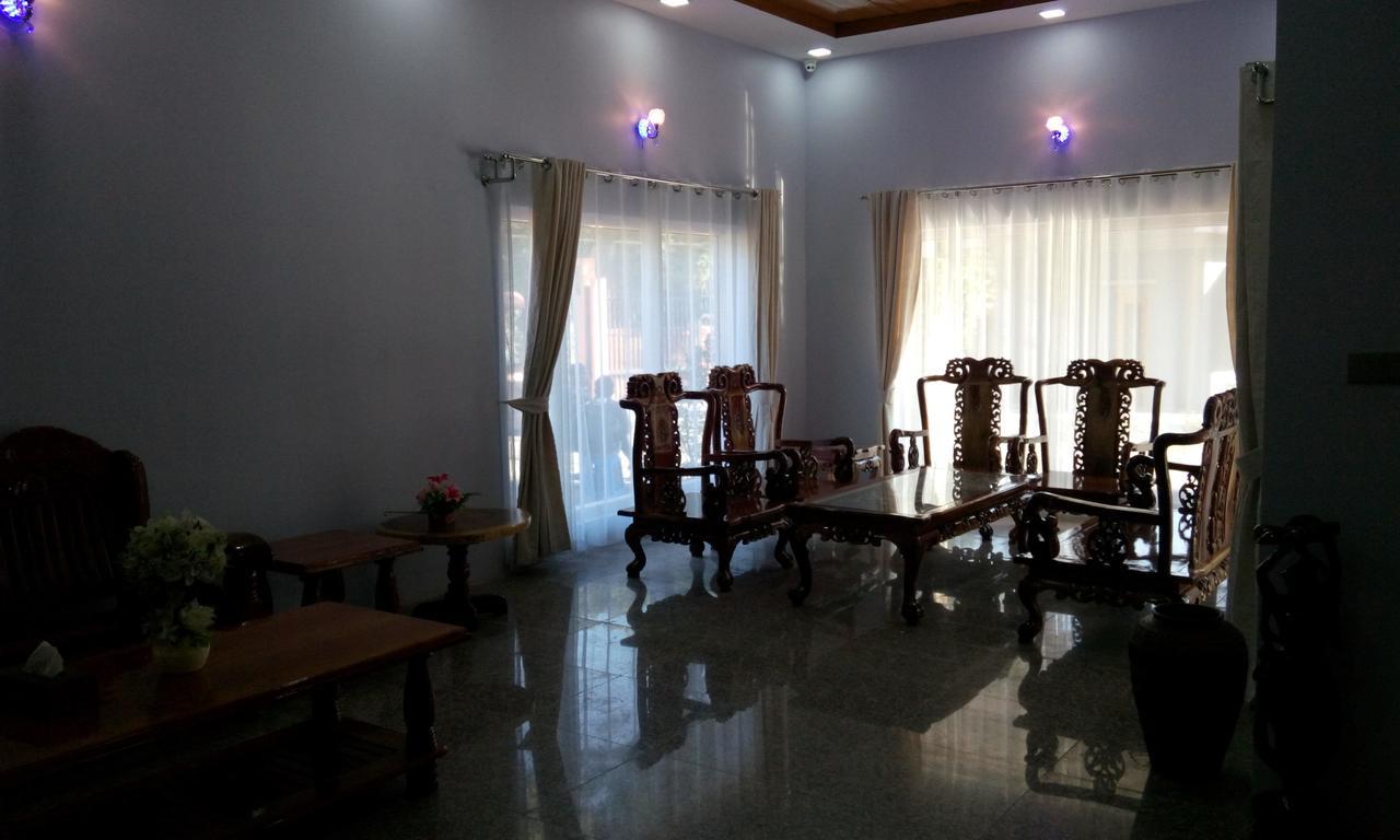 Hotel Juno Pakokku Екстер'єр фото