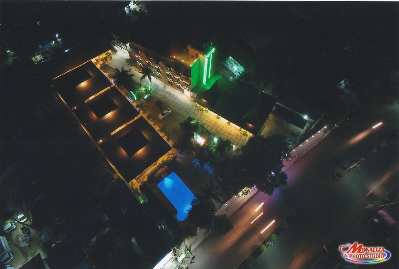 Hotel Juno Pakokku Екстер'єр фото
